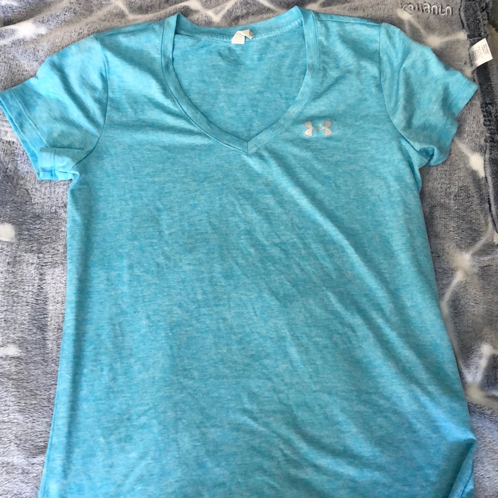 Short sleeve tee